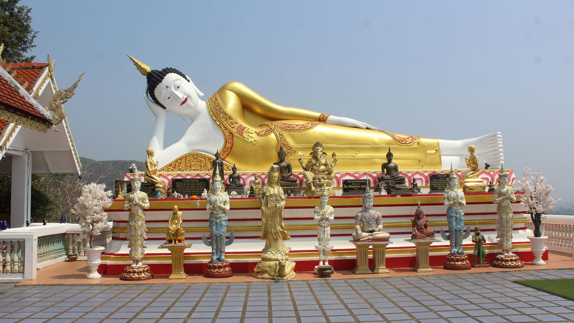 Buda en estado de nirvana en tailandia